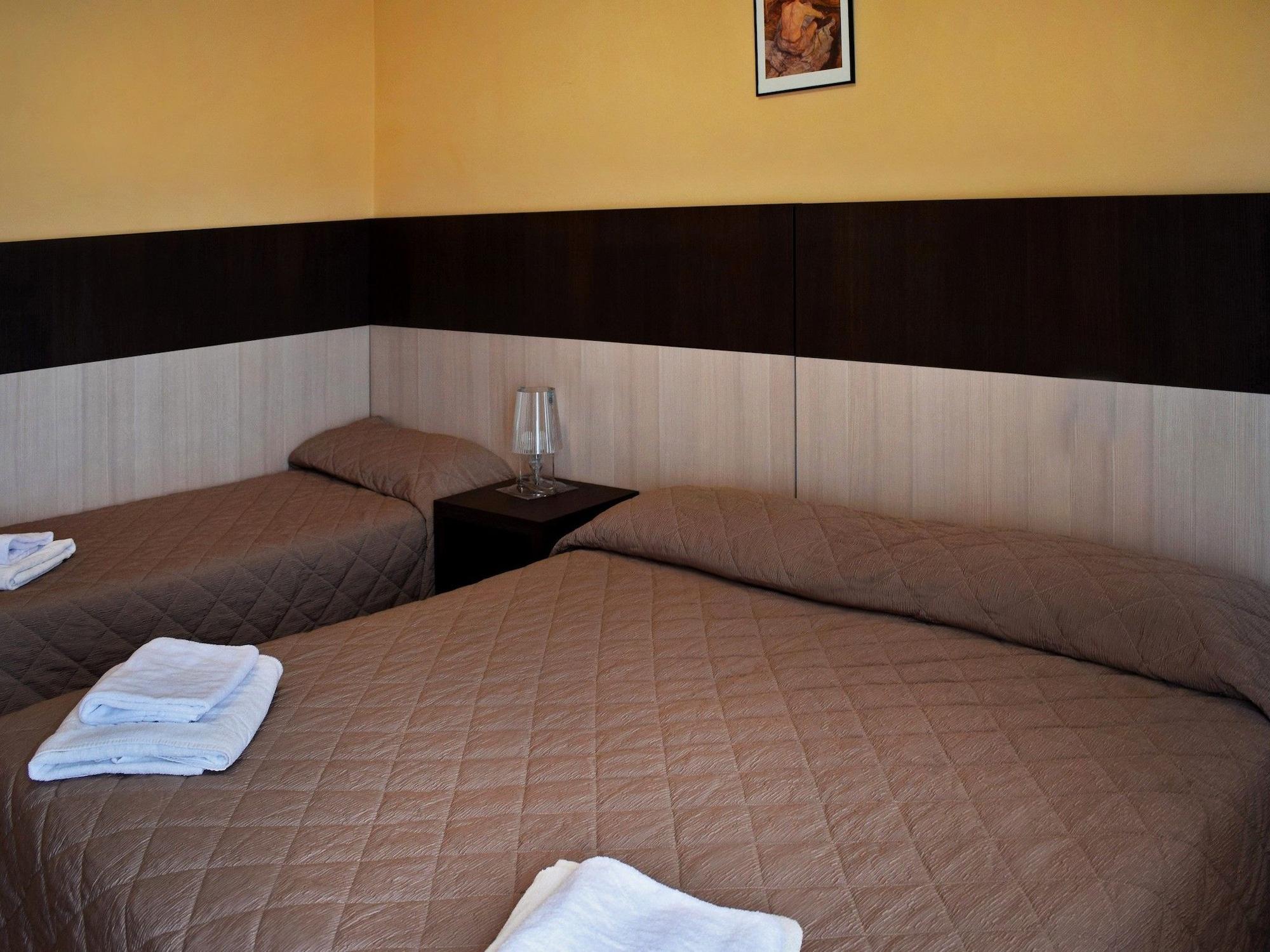 רימיני Hotel Bamby מראה חיצוני תמונה