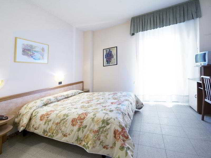 רימיני Hotel Bamby חדר תמונה