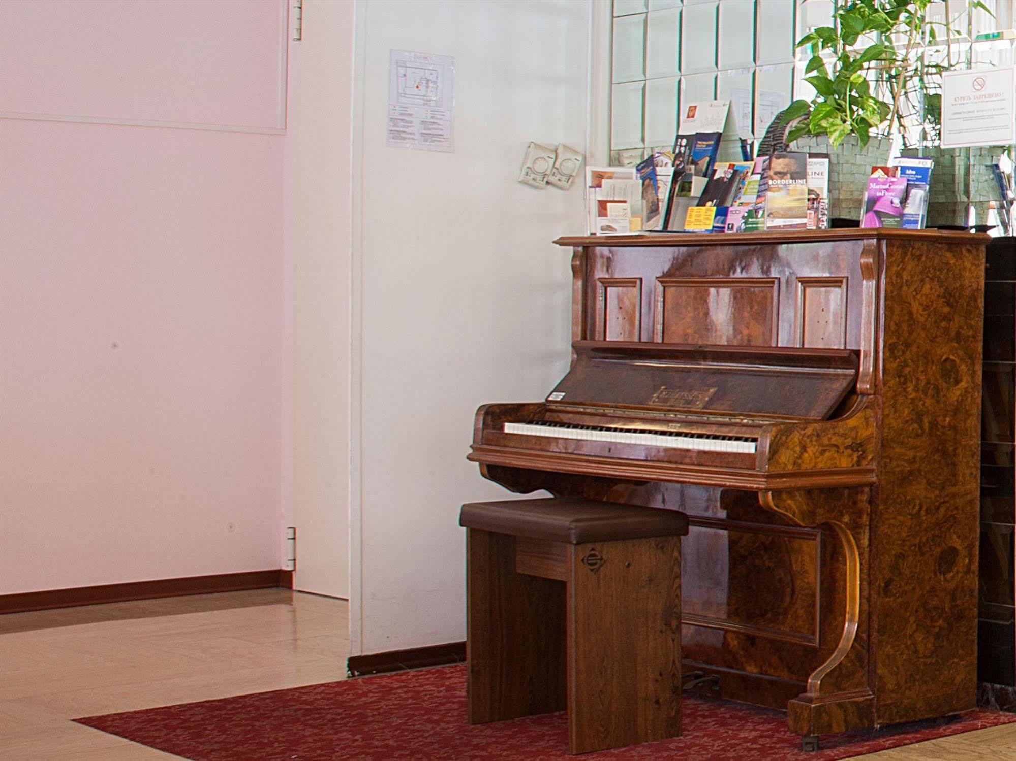 רימיני Hotel Bamby מראה חיצוני תמונה