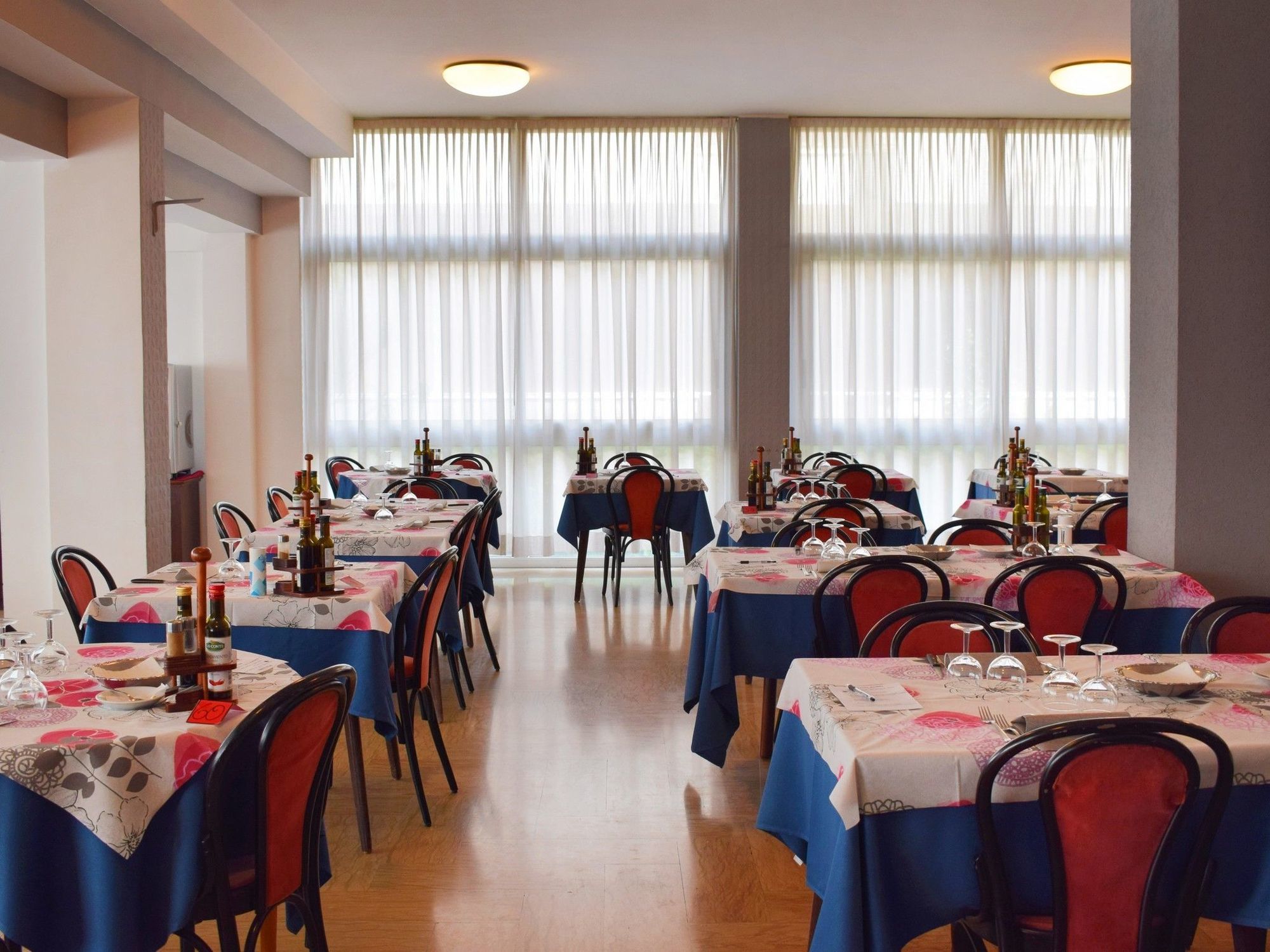 רימיני Hotel Bamby מראה חיצוני תמונה