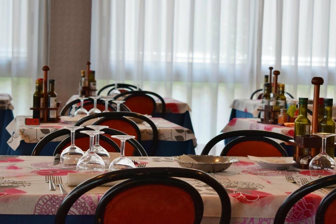 רימיני Hotel Bamby מראה חיצוני תמונה