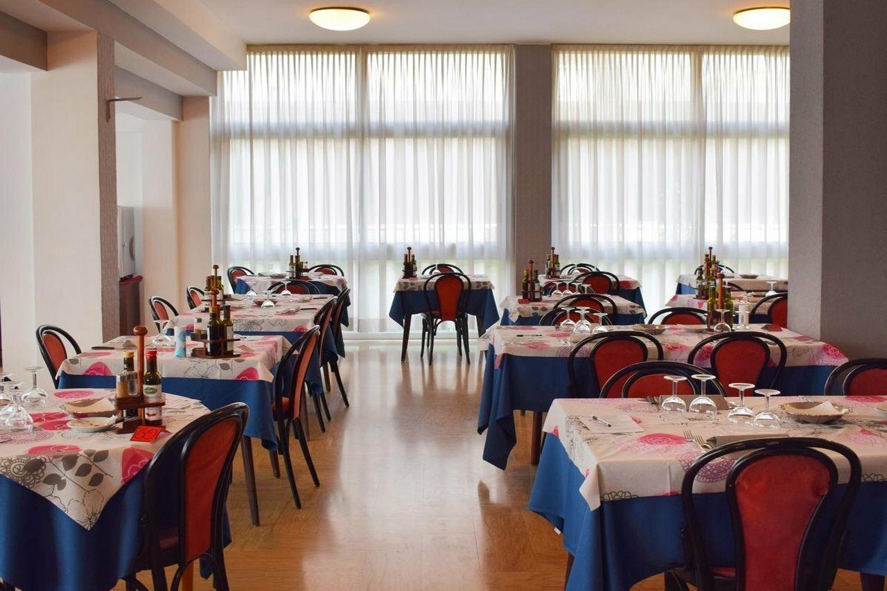 רימיני Hotel Bamby מראה חיצוני תמונה